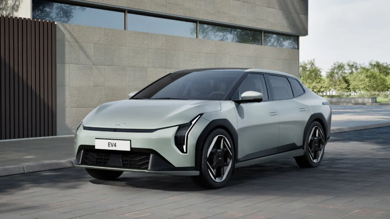 Kia представила новий електромобіль EV4 з вражаючим запасом ходу