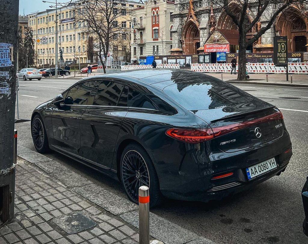 В Україні помітили найшвидший електромобіль Mercedes за 5 млн